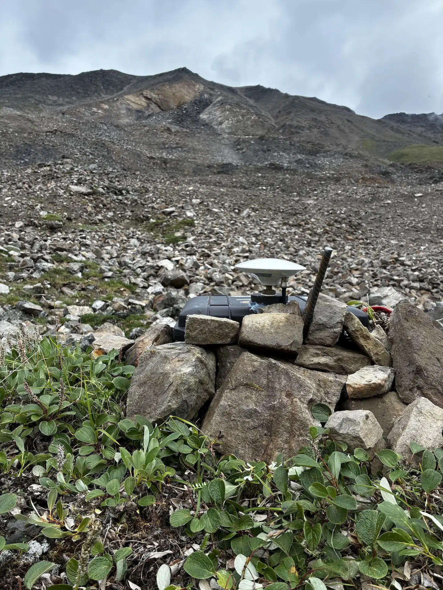 Installing a Cryologger GVT in Alaska's Brooks Range