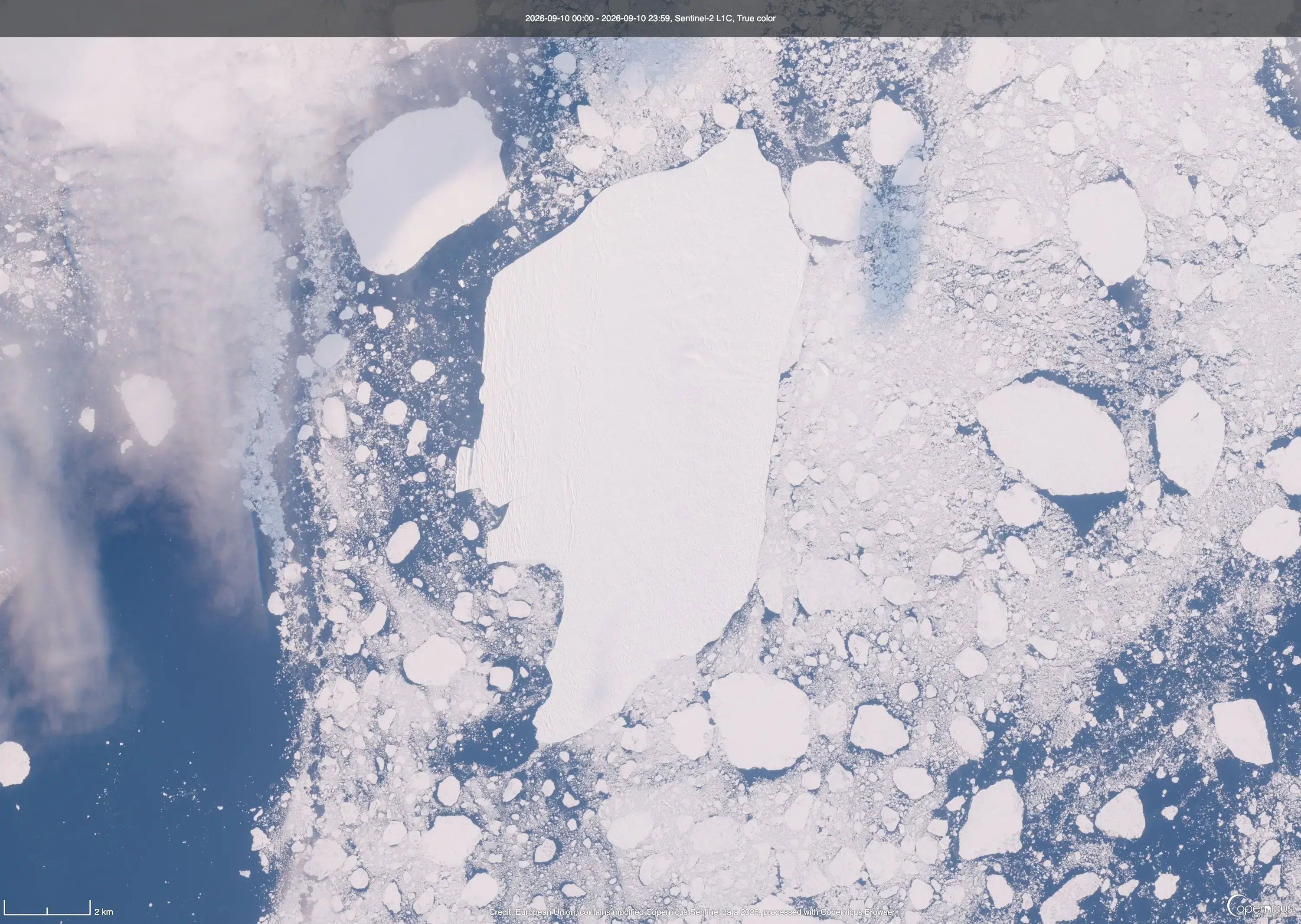 Petermann Ice Island Breaks Apart